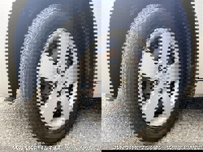 Used 2008 Chevrolet HHR LS FWD image 20