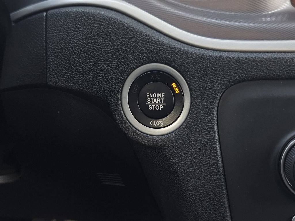 Used 2022 Dodge Charger GT image 18