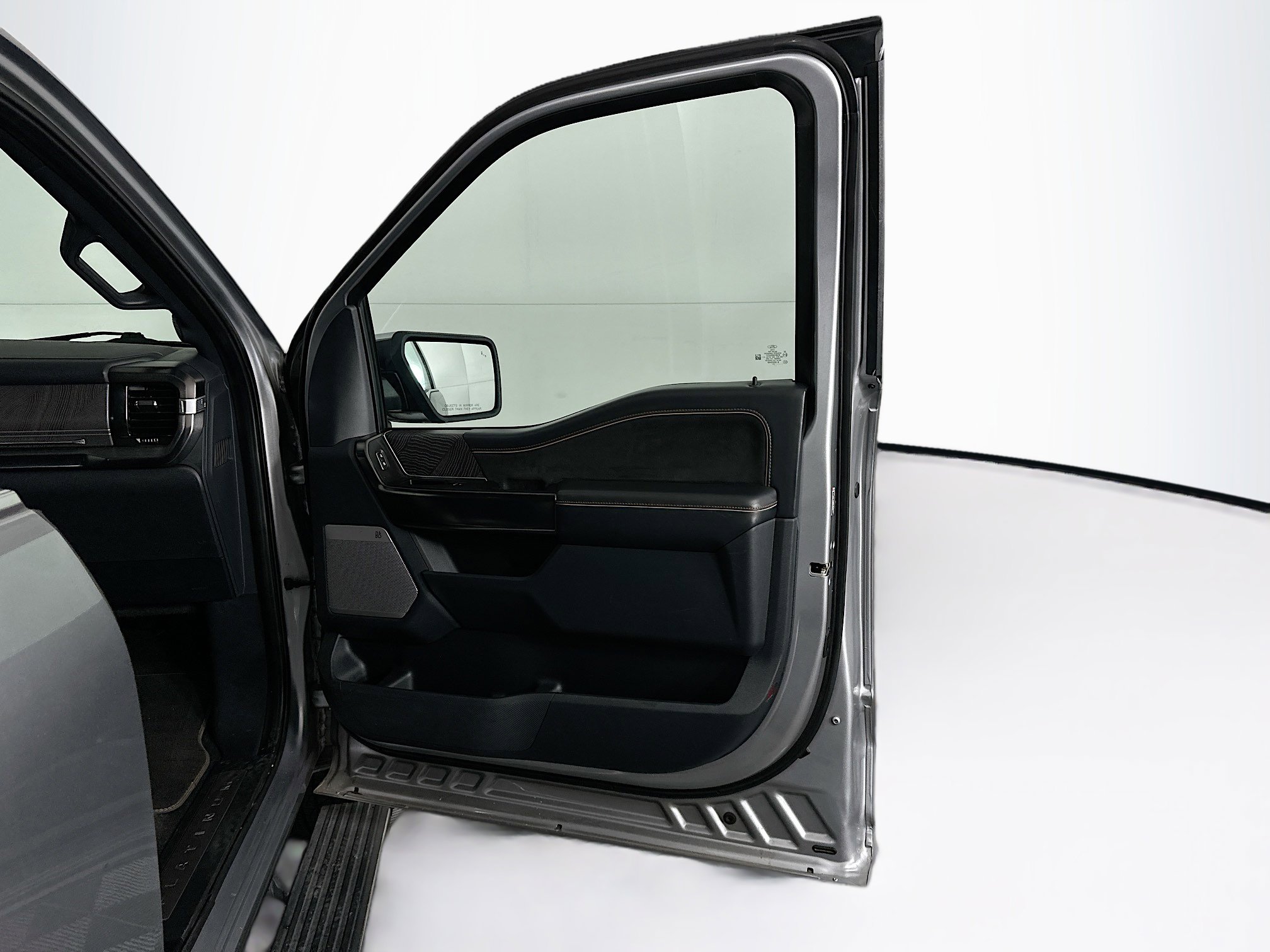 Used 2021 Ford F150 Platinum image 32