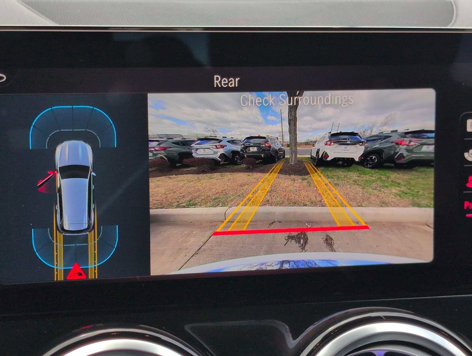 Used 2024 Mercedes-Benz GLB 250 4MATIC image 27