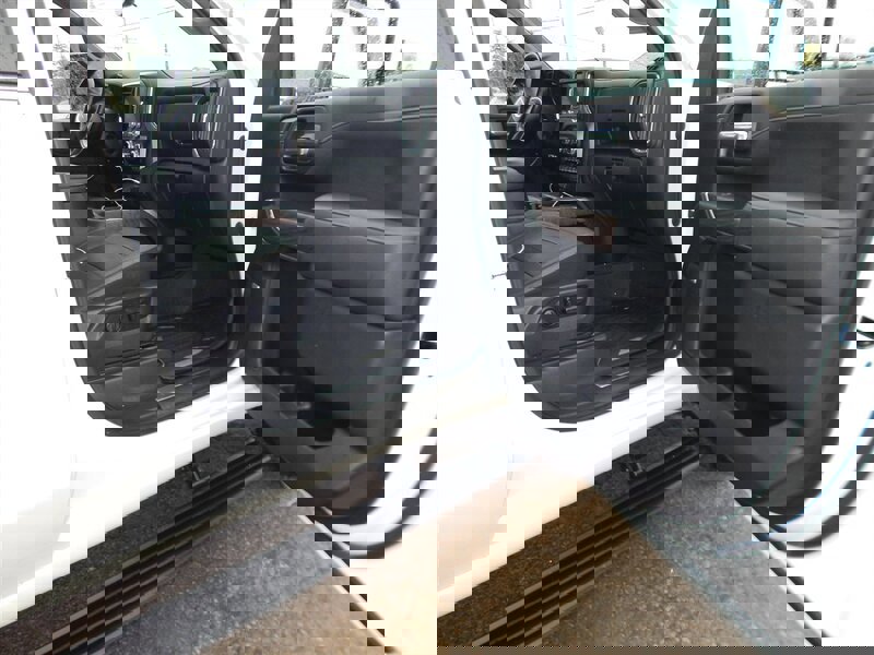 Used 2021 GMC Sierra 3500 Denali w/ Denali Ultimate Package image 16