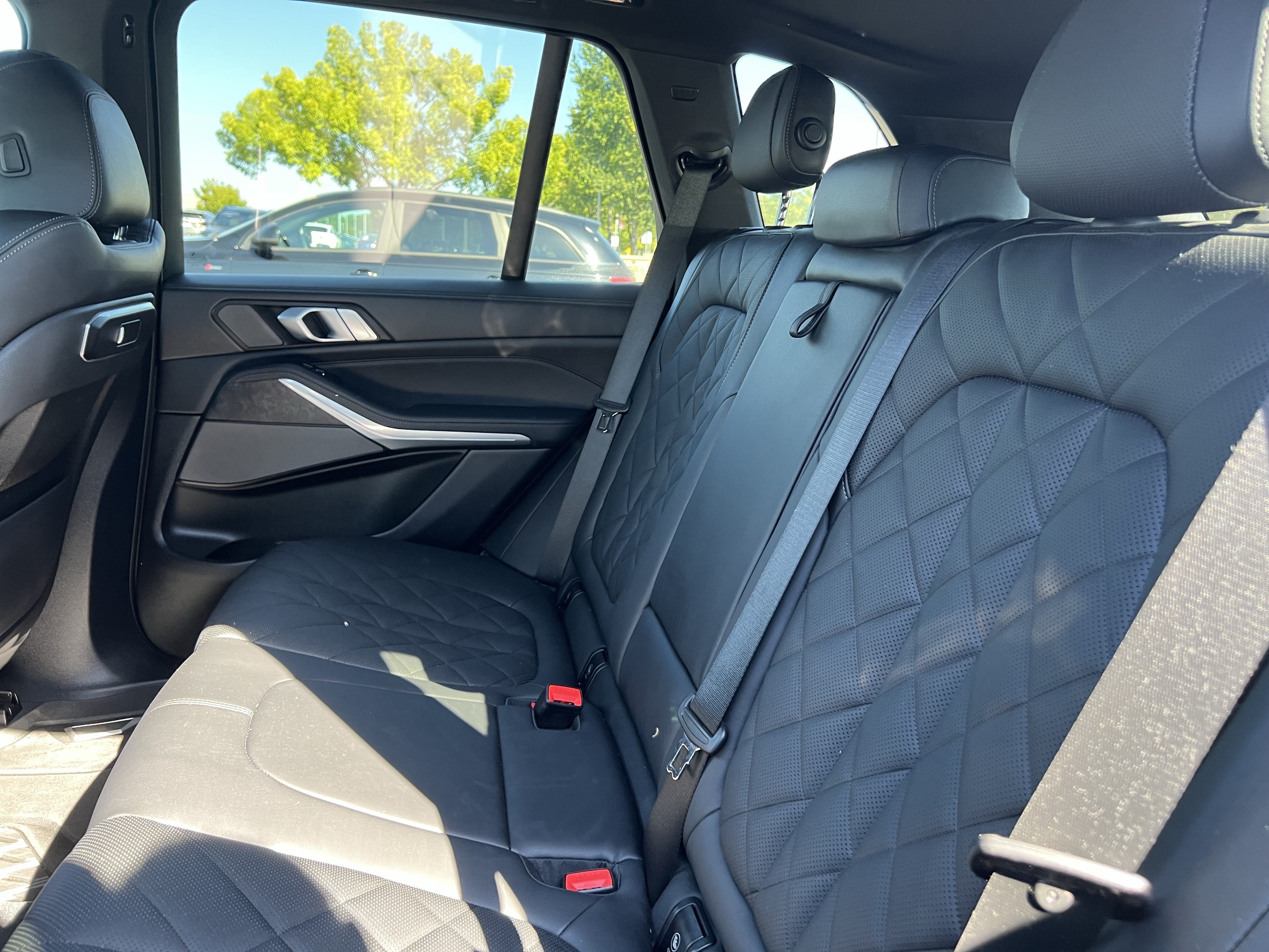 Used 2024 BMW X5 sDrive40i w/ Premium Package RWD image 34