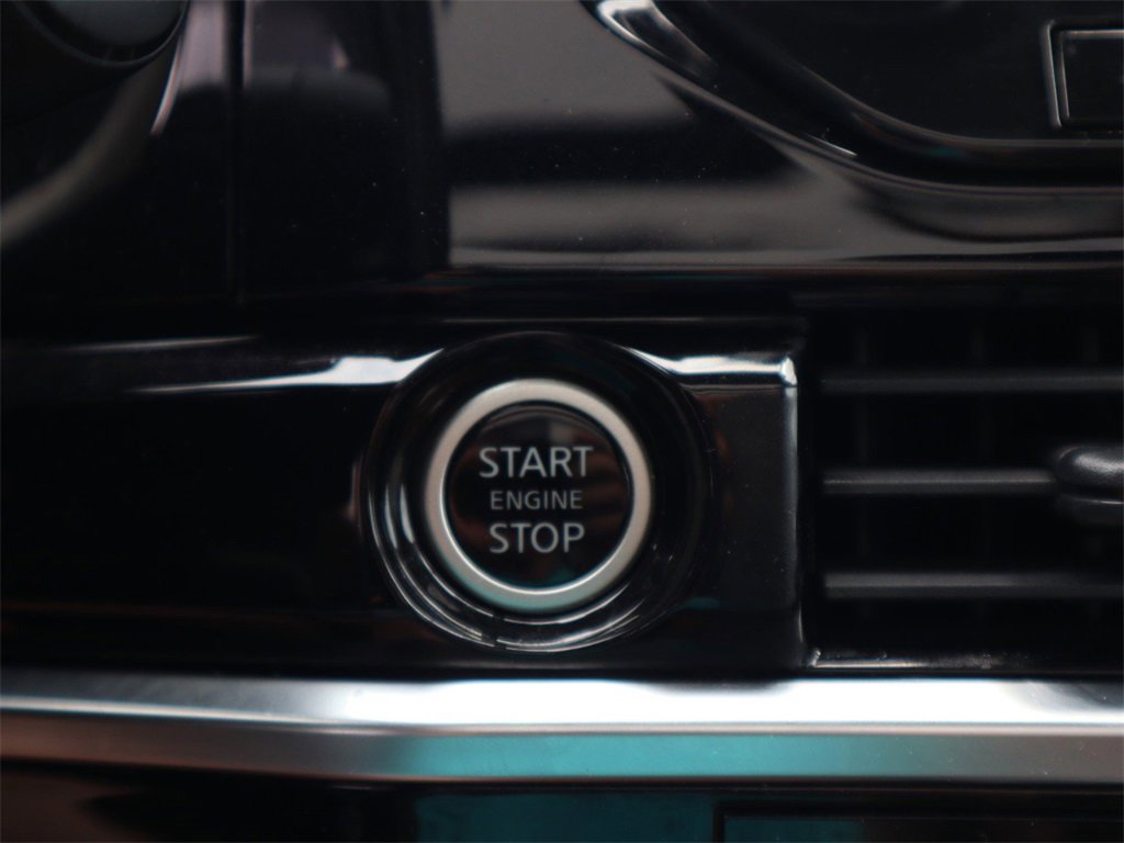 Certified 2022 Nissan Pathfinder Platinum w/ Cargo Package image 23