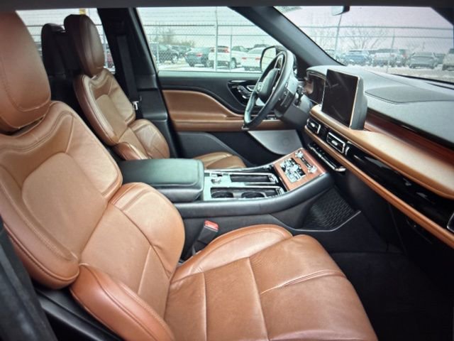 Used 2024 Lincoln Aviator Reserve w/ Equipment Group 201A image 26