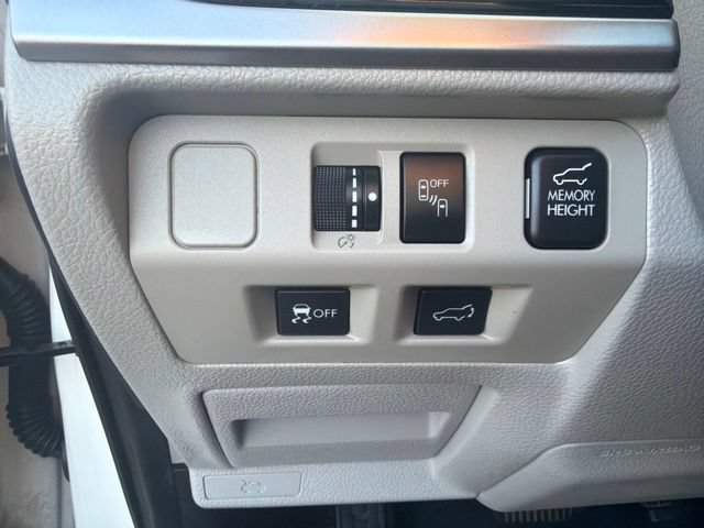 Used 2018 Subaru Forester 2.5i Limited w/ Popular Package #2 AWD/4WD image 12