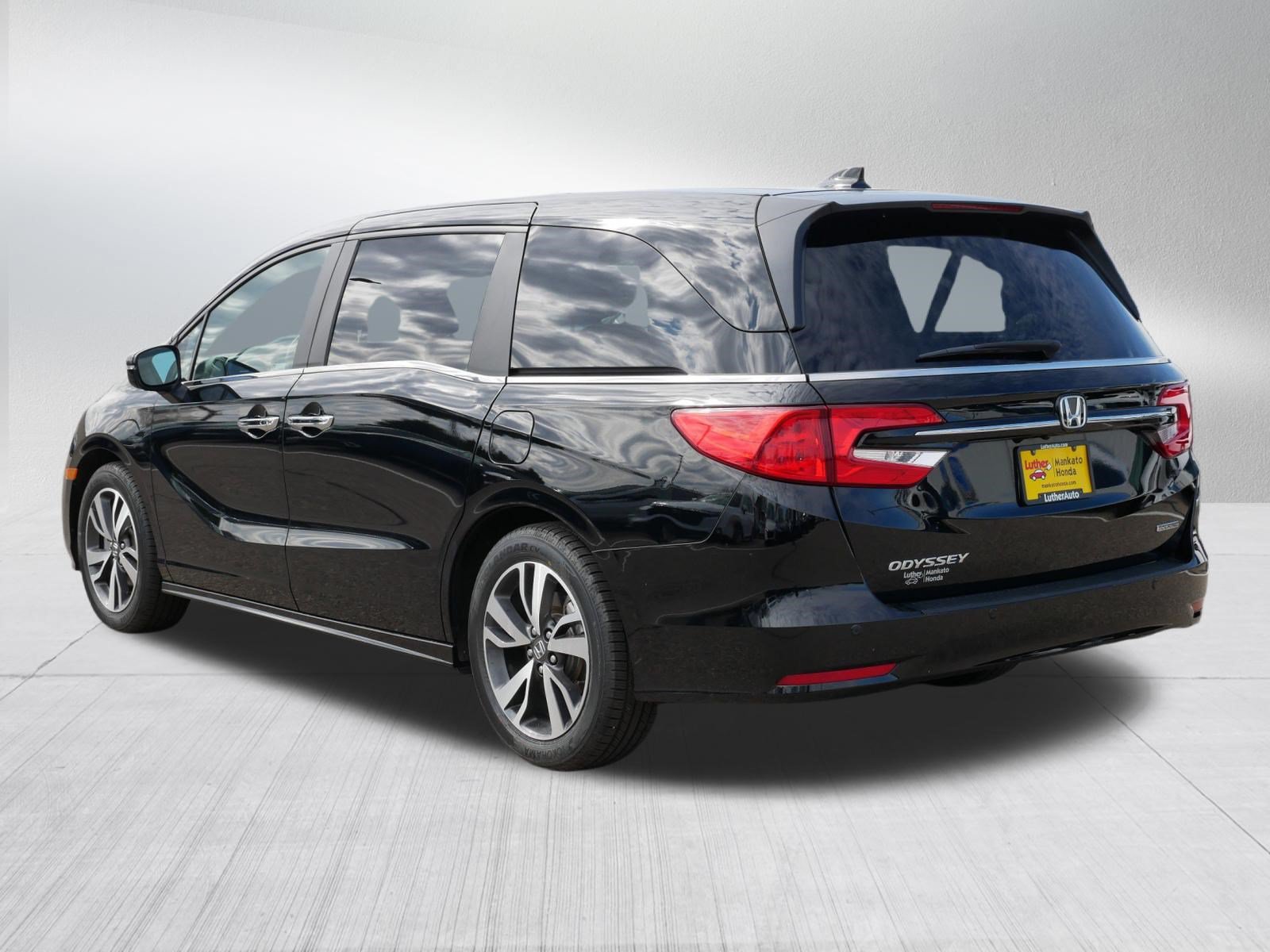 Used 2024 Honda Odyssey Touring image 5