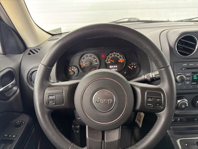 Used 2016 Jeep Patriot Latitude image 16