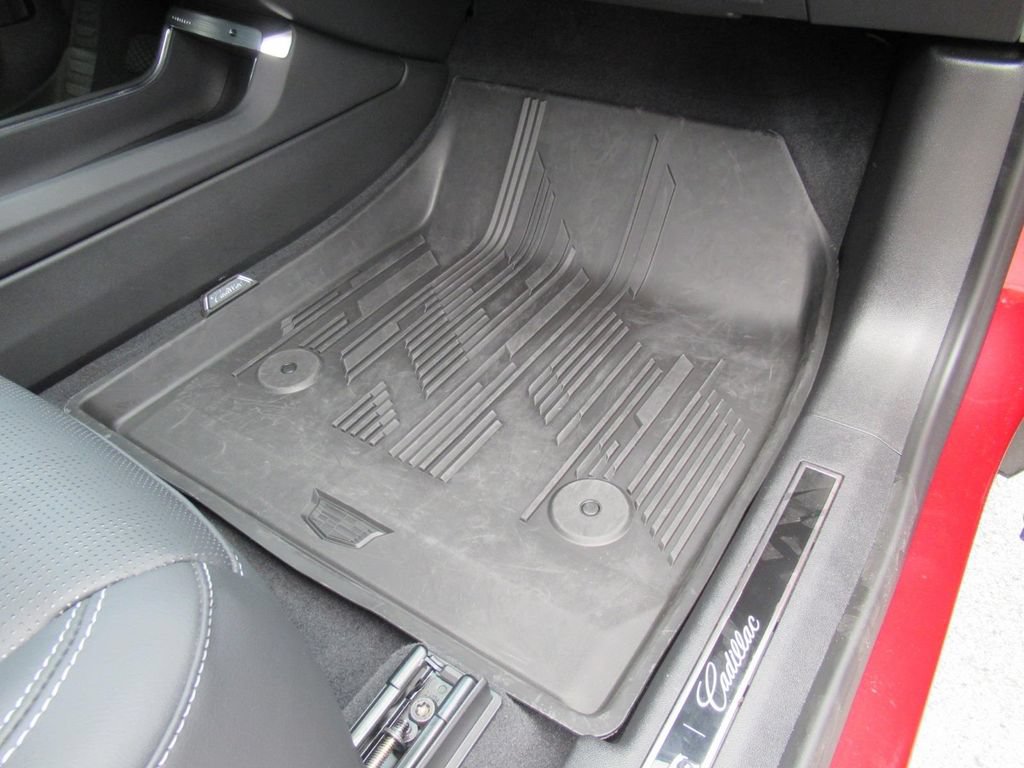 Certified 2025 Cadillac Lyriq Luxury w/ LPO, Floor Liner Package AWD/4WD image 35