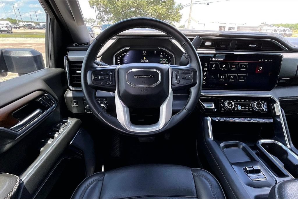 Used 2024 GMC Sierra 3500 Denali w/ Denali Reserve Package AWD/4WD image 8