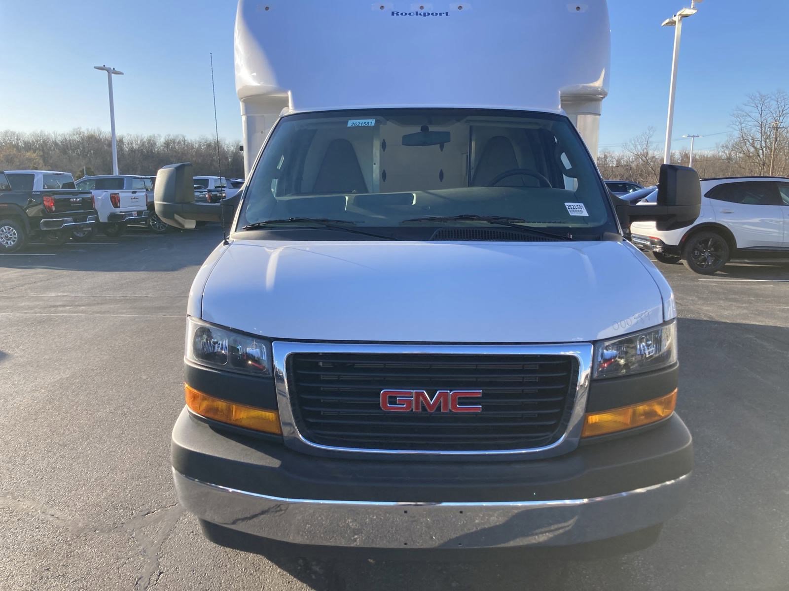 New 2025 GMC Savana 4500 w/ Power Convenience Package image 35