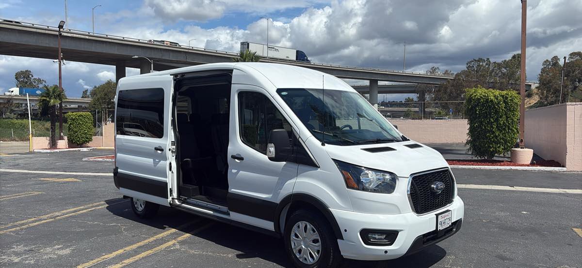 Used 2024 Ford Transit 350 XLT RWD image 47