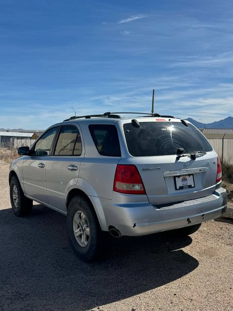 Used 2005 Kia Sorento 4WD image 3