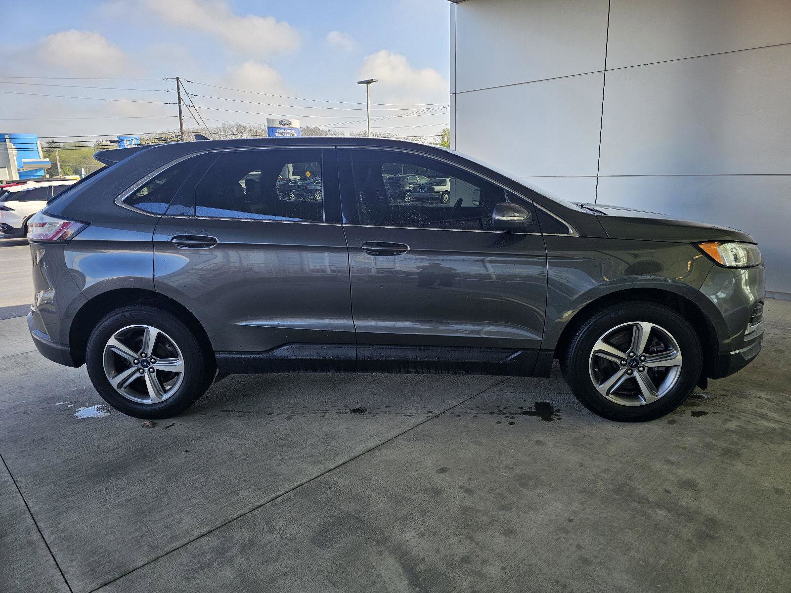 Used 2020 Ford Edge SEL w/ Convenience Package image 6