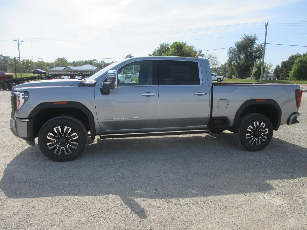 New 2026 GMC Sierra 3500 Denali Ultimate AWD/4WD image 10