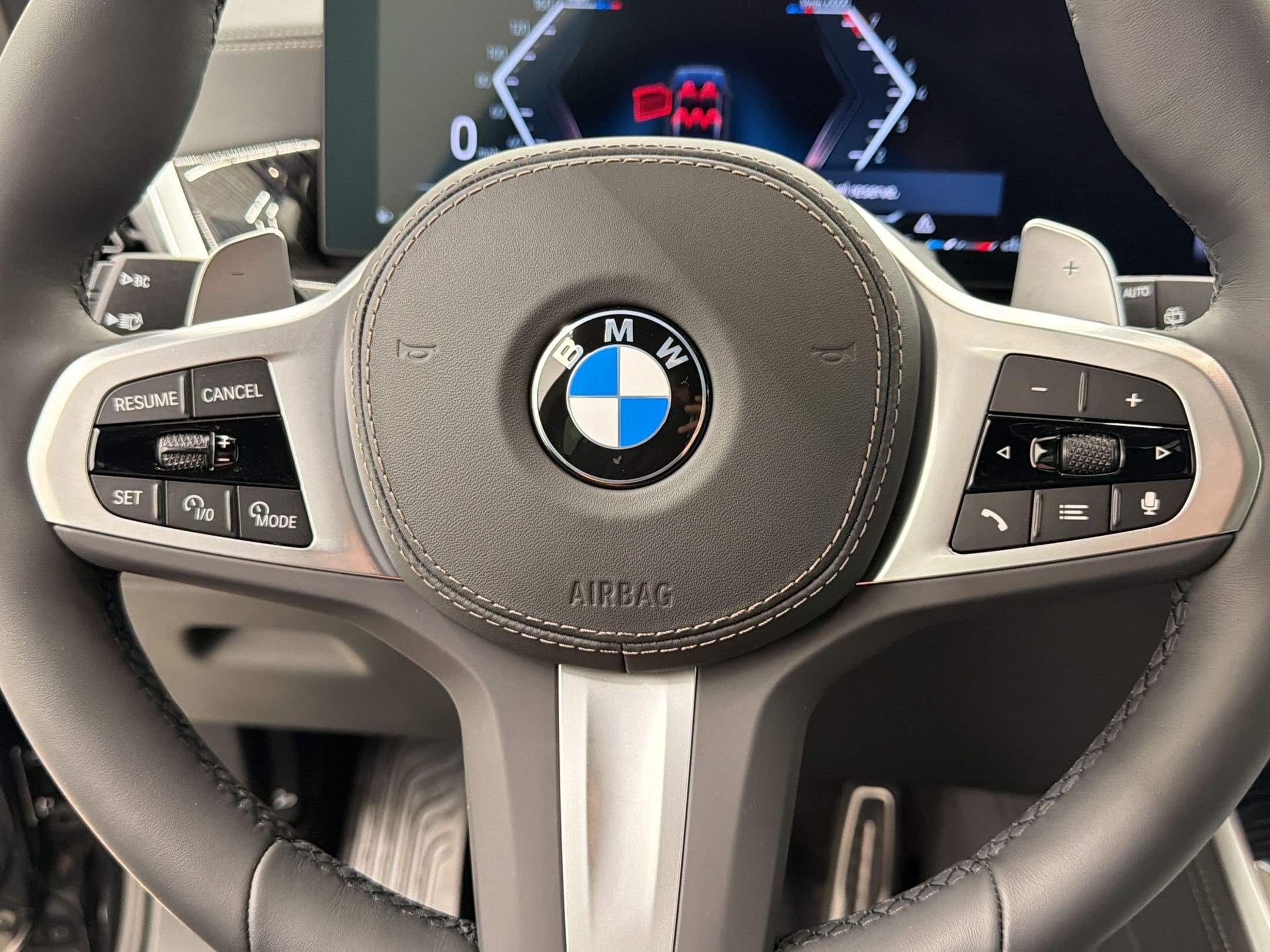 New 2026 BMW X5 xDrive40i w/ M Sport Package AWD/4WD image 14