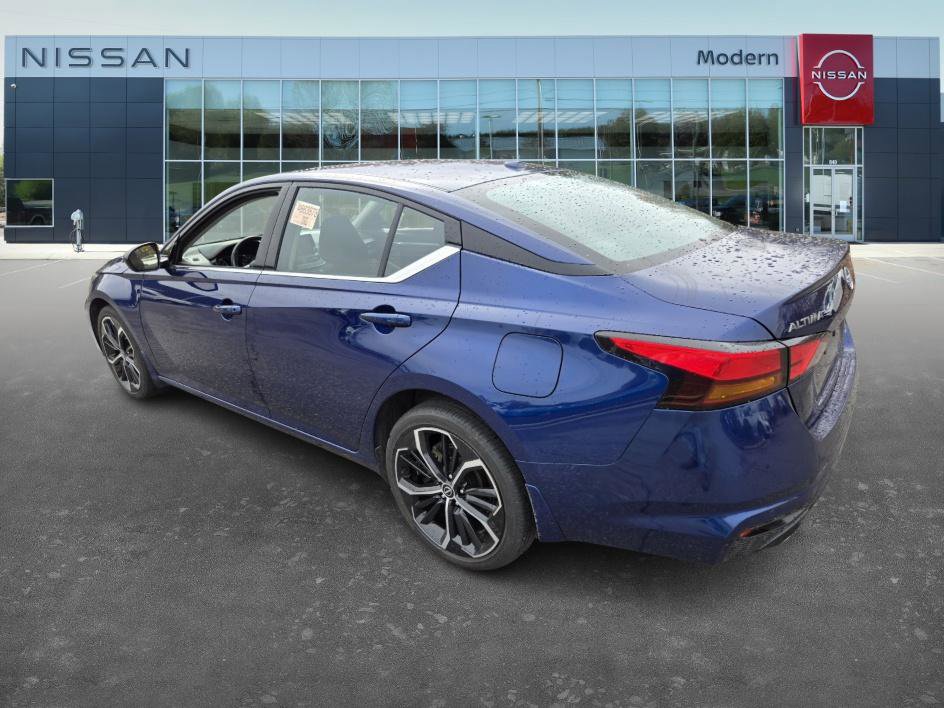 Certified 2024 Nissan Altima 2.5 SR image 7