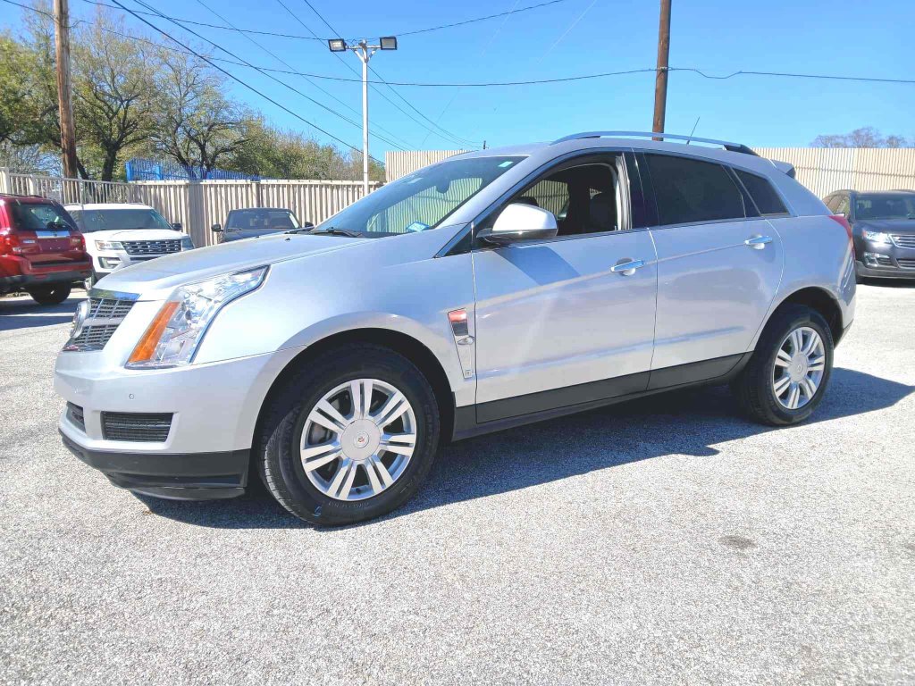 Used 2010 Cadillac SRX Luxury image 1