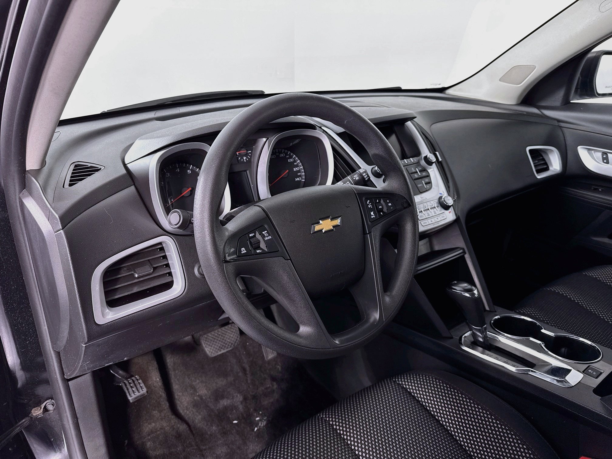 Used 2016 Chevrolet Equinox LS AWD/4WD image 9