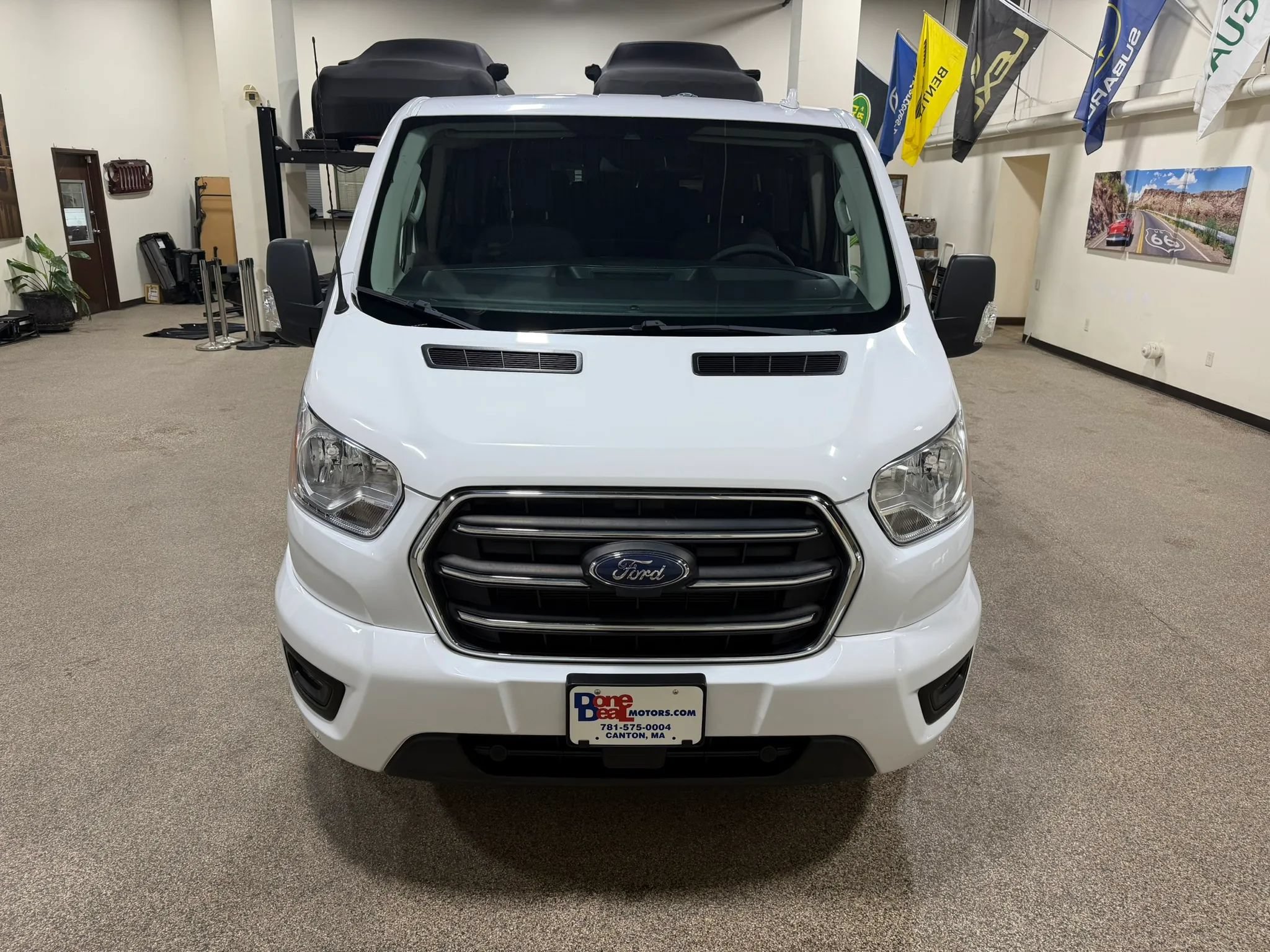 Used 2020 Ford Transit 350 XLT RWD image 4