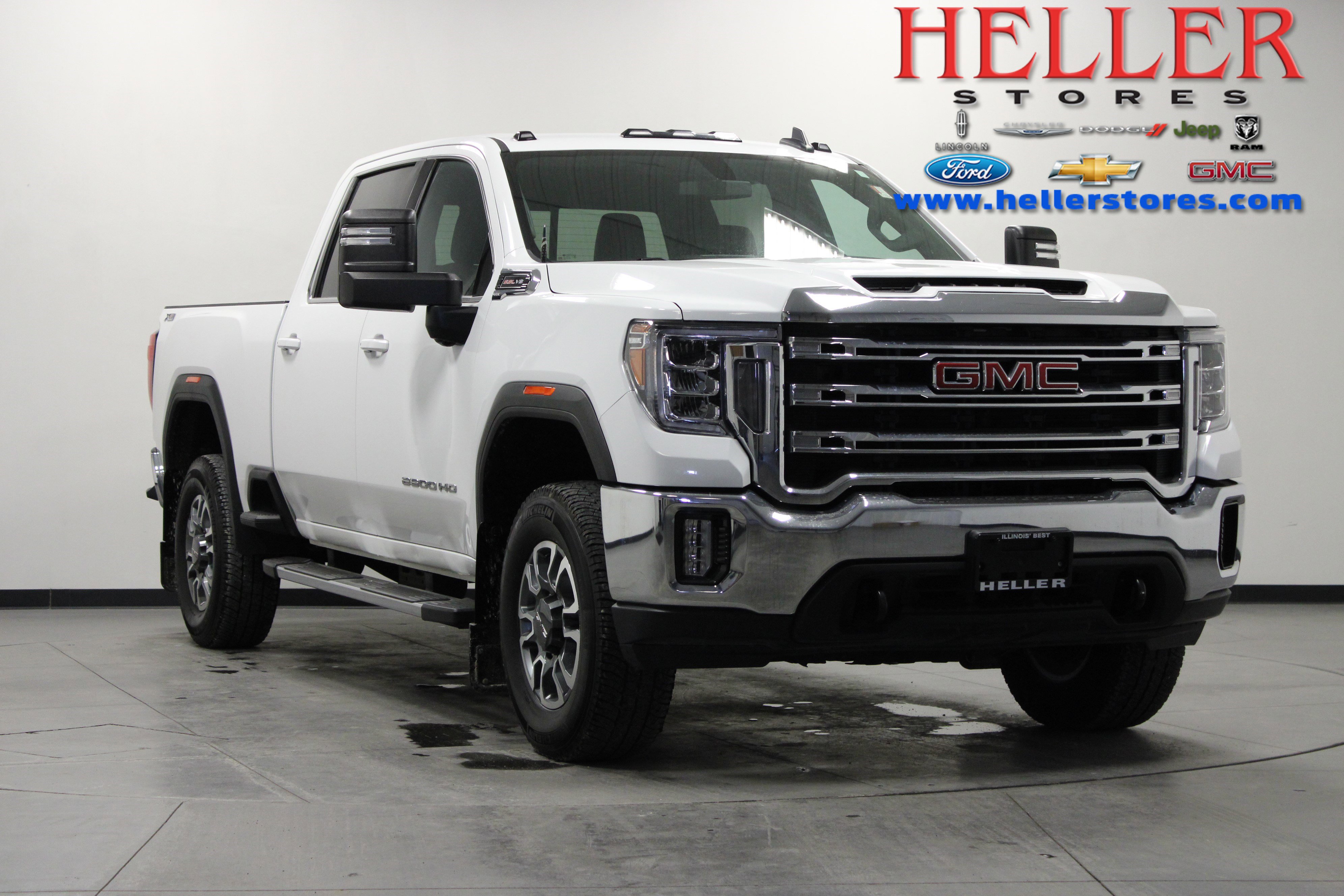 Used 2022 GMC Sierra 2500 SLE w/ SLE Value Package; image 1
