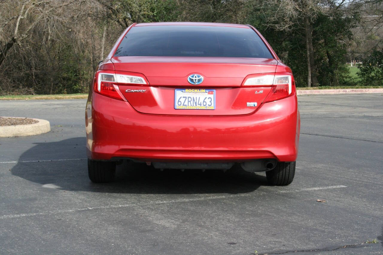 Used 2012 Toyota Camry LE w/ Preferred Accessory Pkg FWD image 8