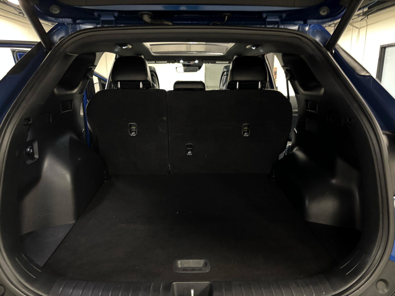 Used 2023 Kia Sportage X-Line w/ X-Line Premium Package image 11