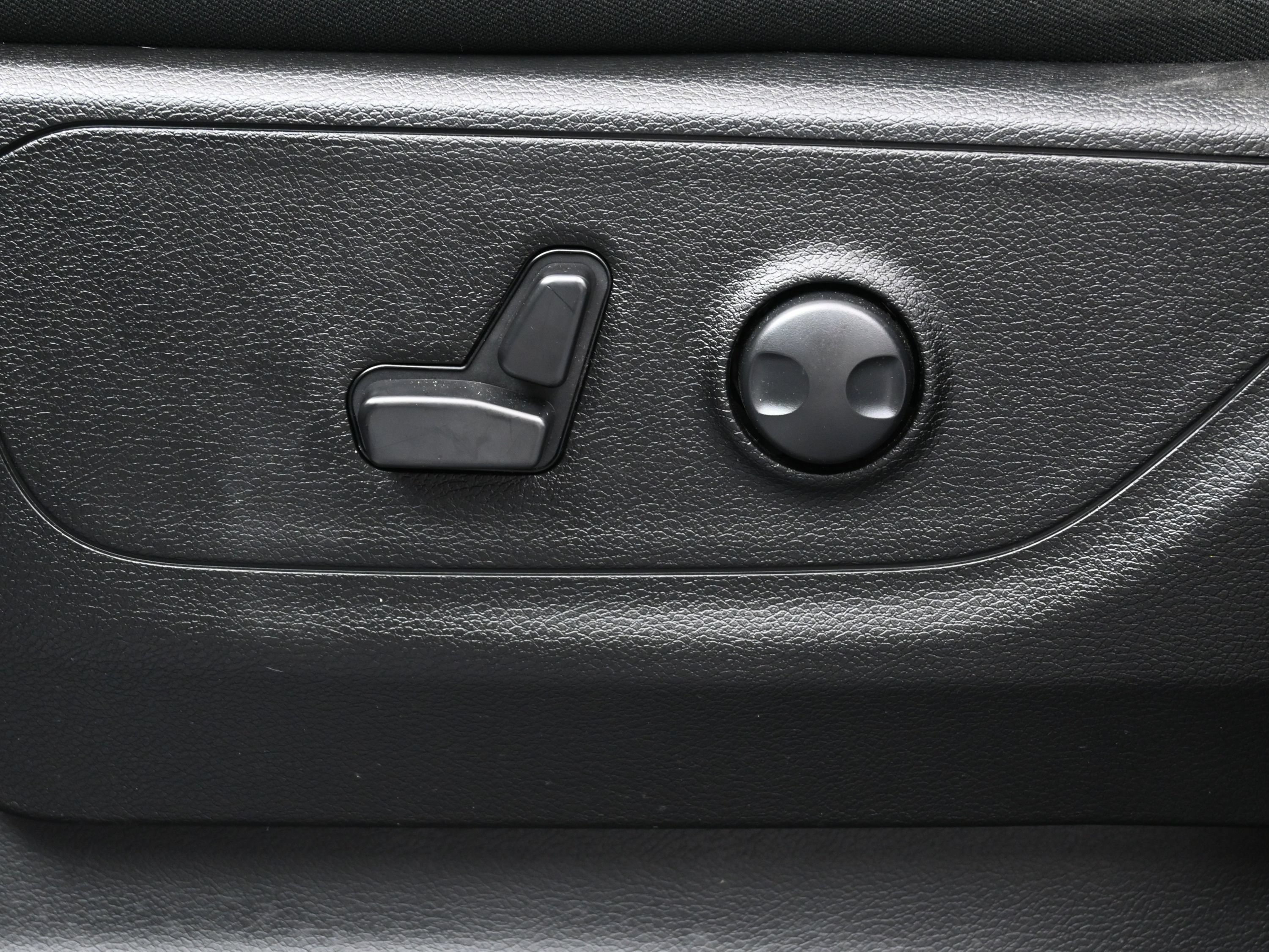 Used 2024 RAM 1500 Big Horn AWD/4WD image 10