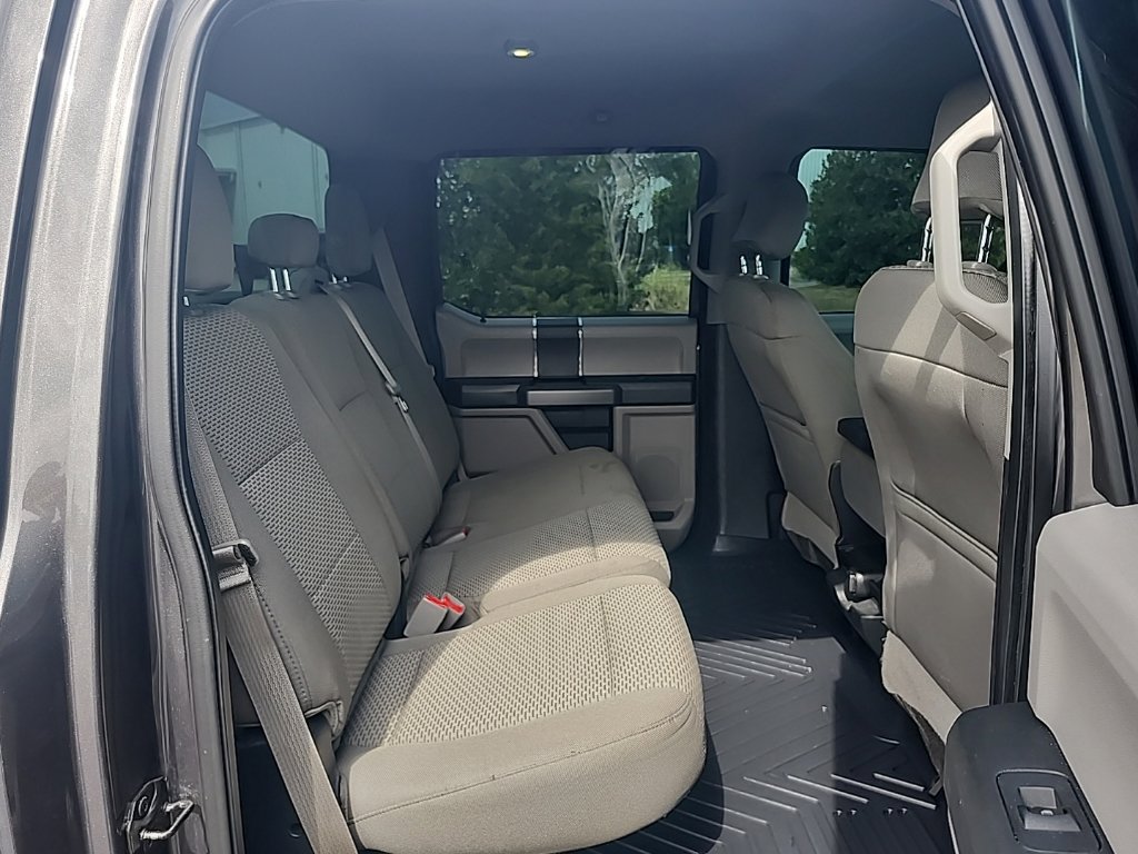 Used 2016 Ford F150 XLT RWD image 34