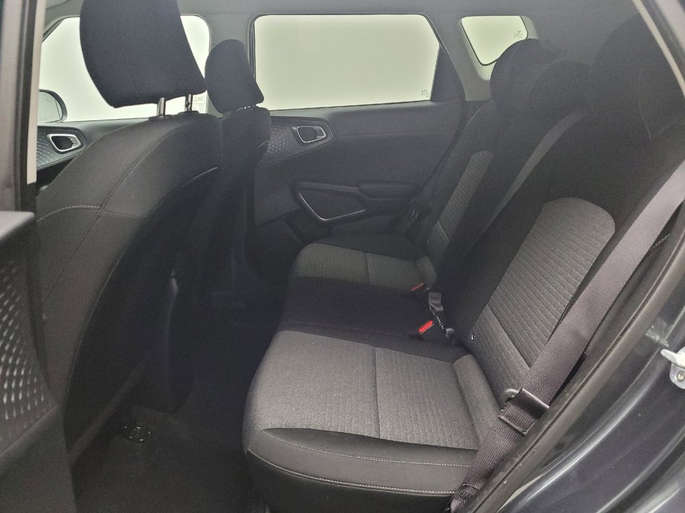 Used 2020 Kia Soul S FWD image 18