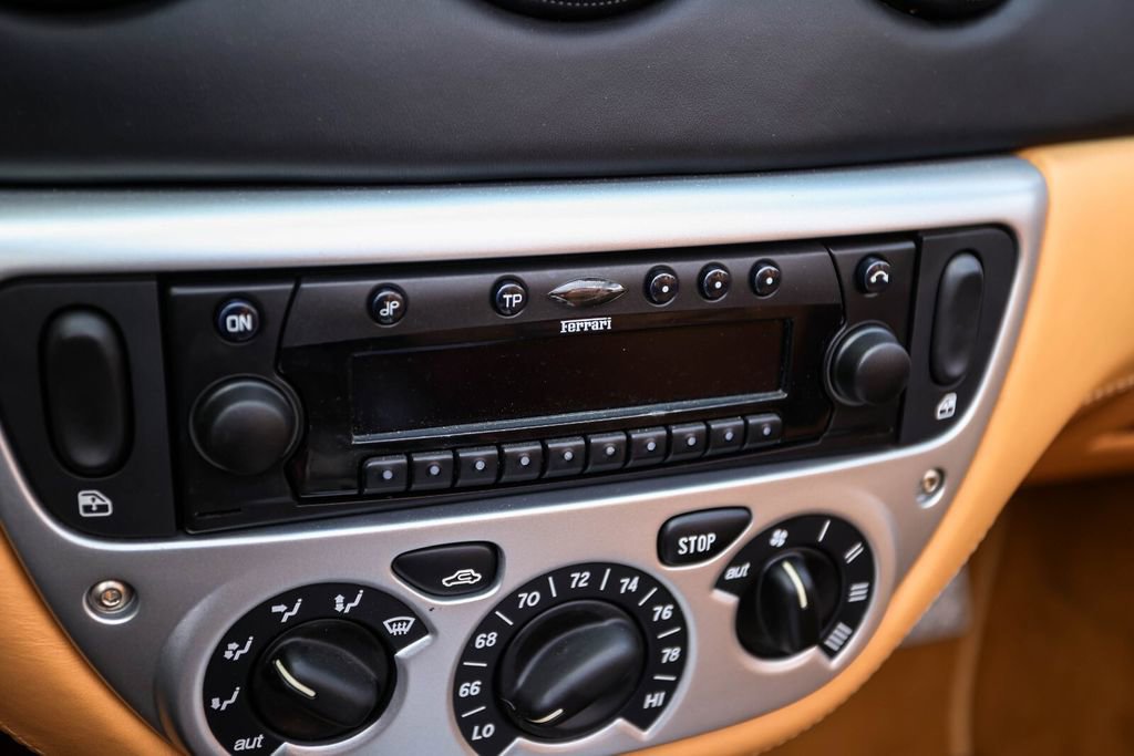 Used 2005 Ferrari 360 Spider image 32