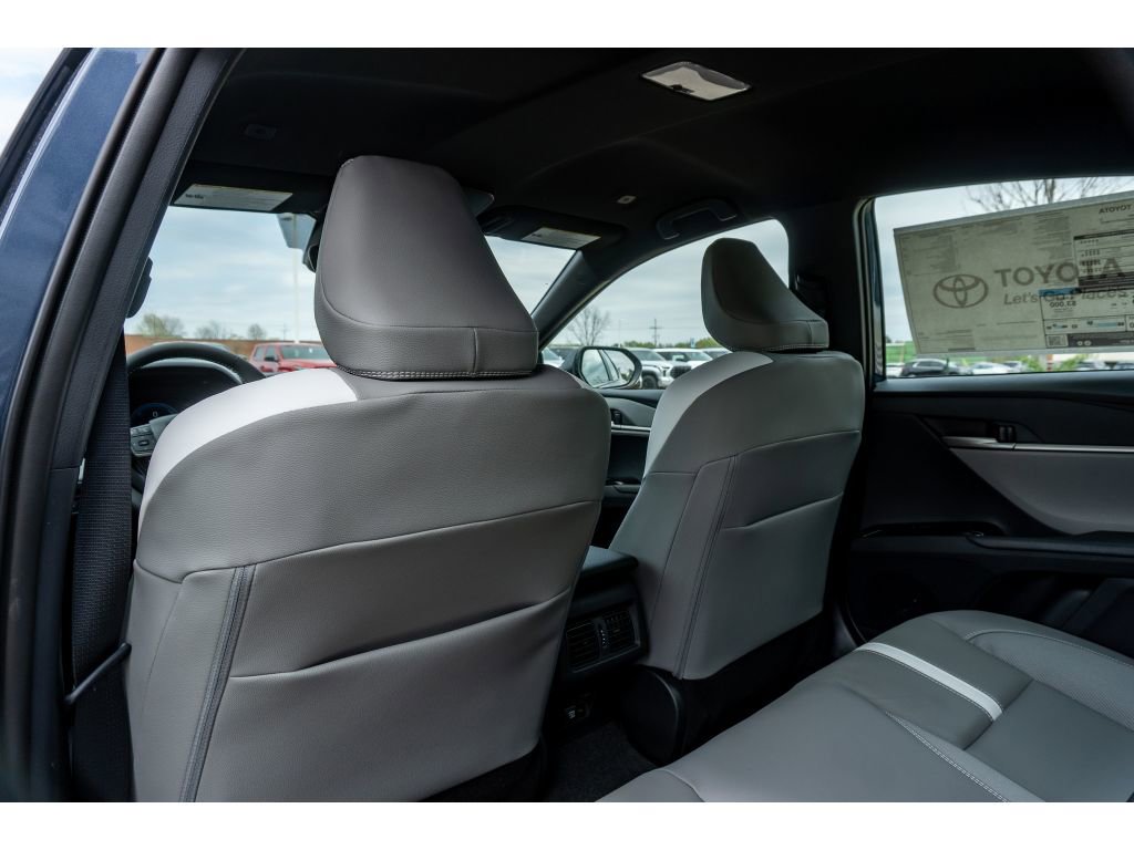 New 2026 Toyota Camry SE image 12