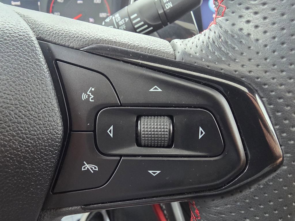 Used 2023 Chevrolet TrailBlazer RS w/ Sun and Liftgate Package image 17