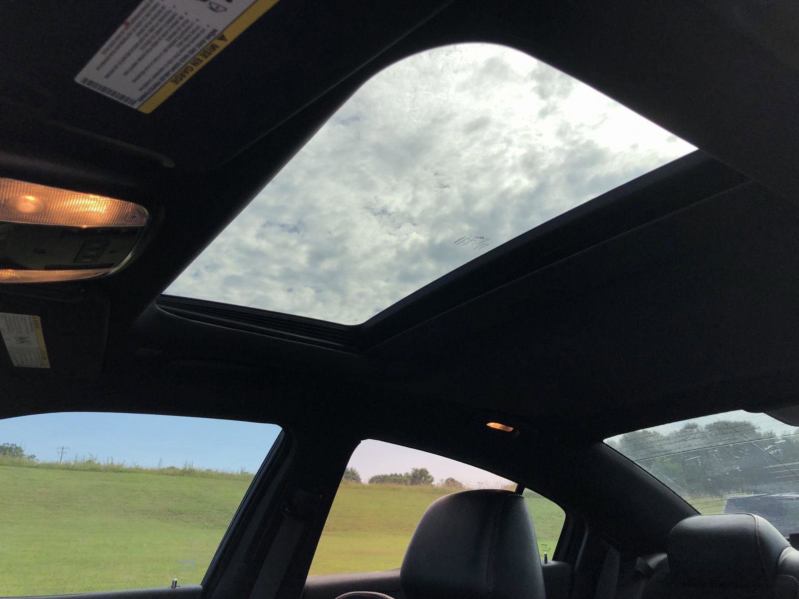 Used 2018 Dodge Charger R/T image 19