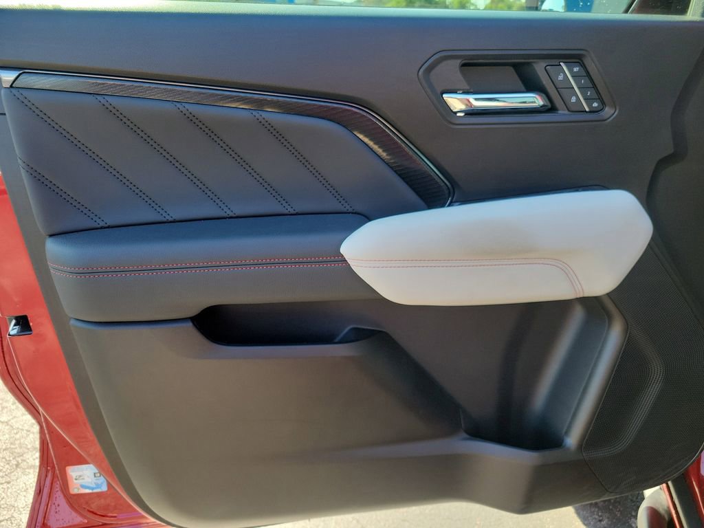 Used 2024 GMC Canyon AT4X AWD/4WD image 18