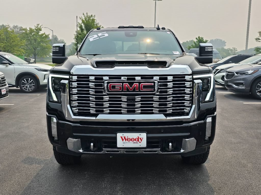 Certified 2025 GMC Sierra 2500 Denali w/ Denali Reserve Package AWD/4WD image 4