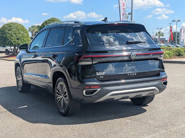 Used 2025 Volkswagen Taos SE FWD image 5