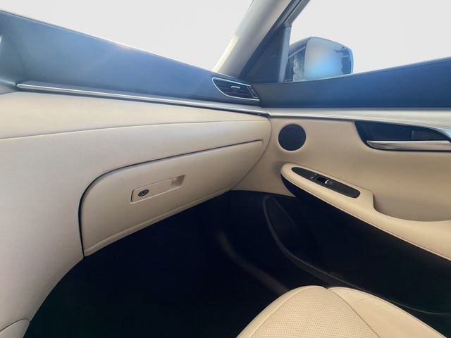 Used 2019 INFINITI QX50 Essential w/ Premium Heat Package AWD/4WD image 26