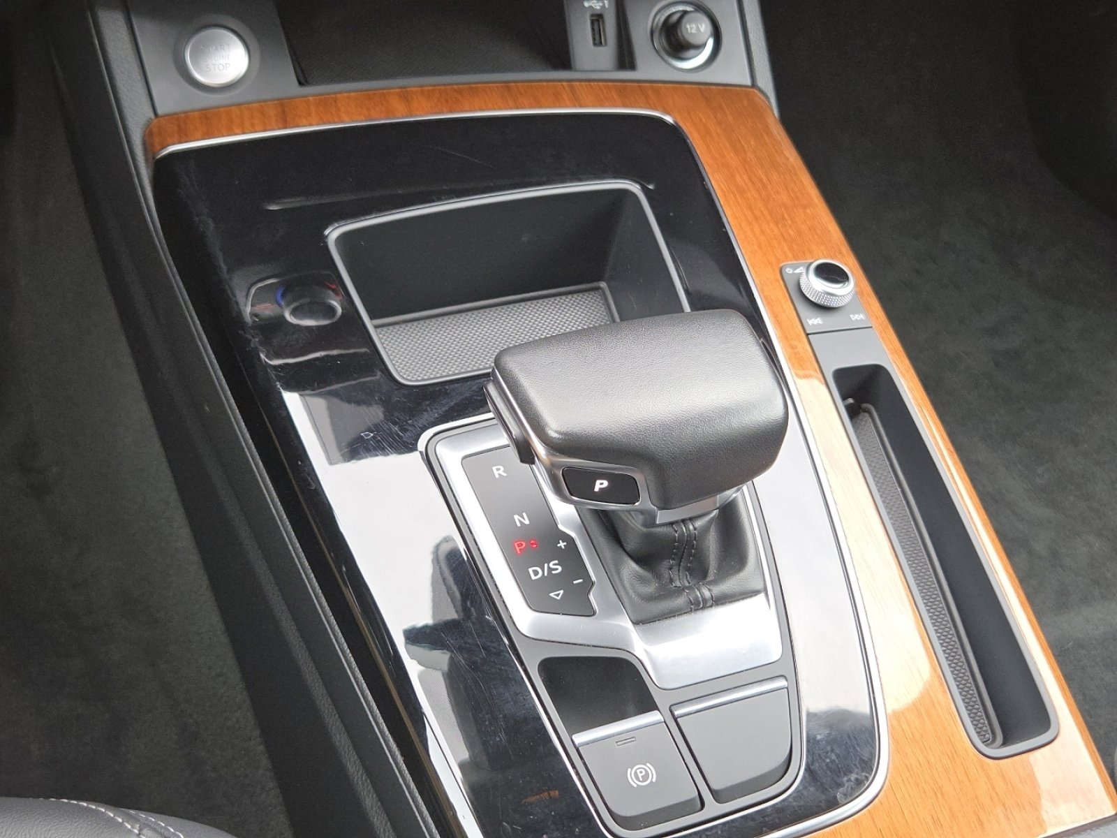 Used 2023 Audi Q5 2.0T Premium w/ Convenience Package image 32