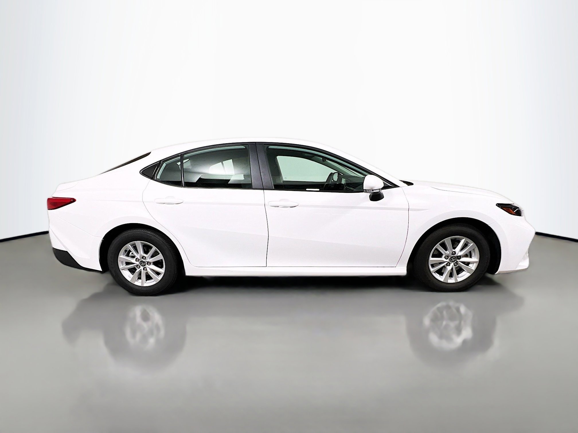Used 2026 Toyota Camry LE FWD image 3