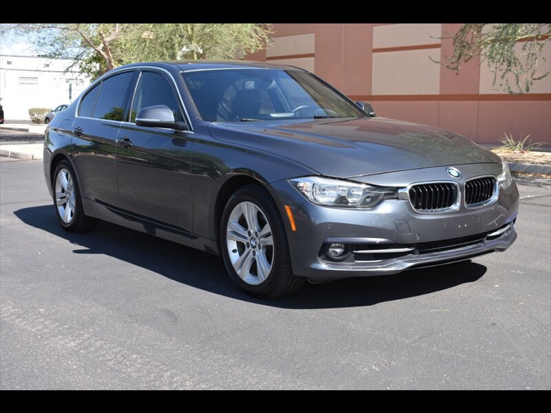 Used 2017 BMW 330i Sedan RWD image 2