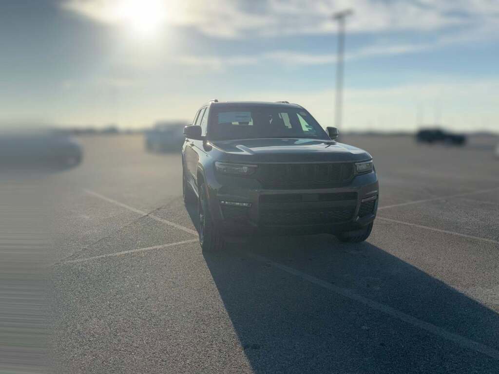 New 2025 Jeep Grand Cherokee L Limited image 17