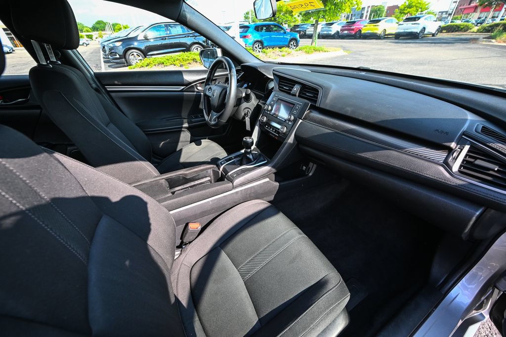Used 2018 Honda Civic Sport image 23