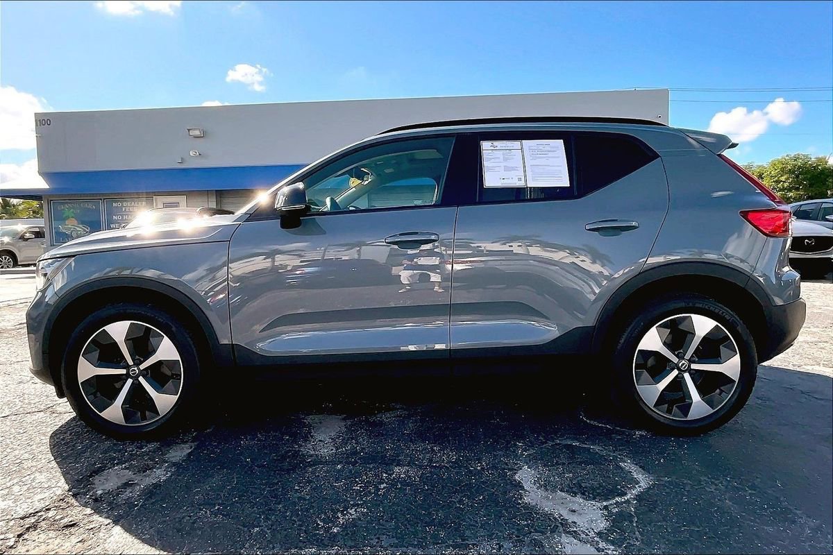 Used 2023 Volvo XC40 B5 Plus w/ Driver Assist Package image 30