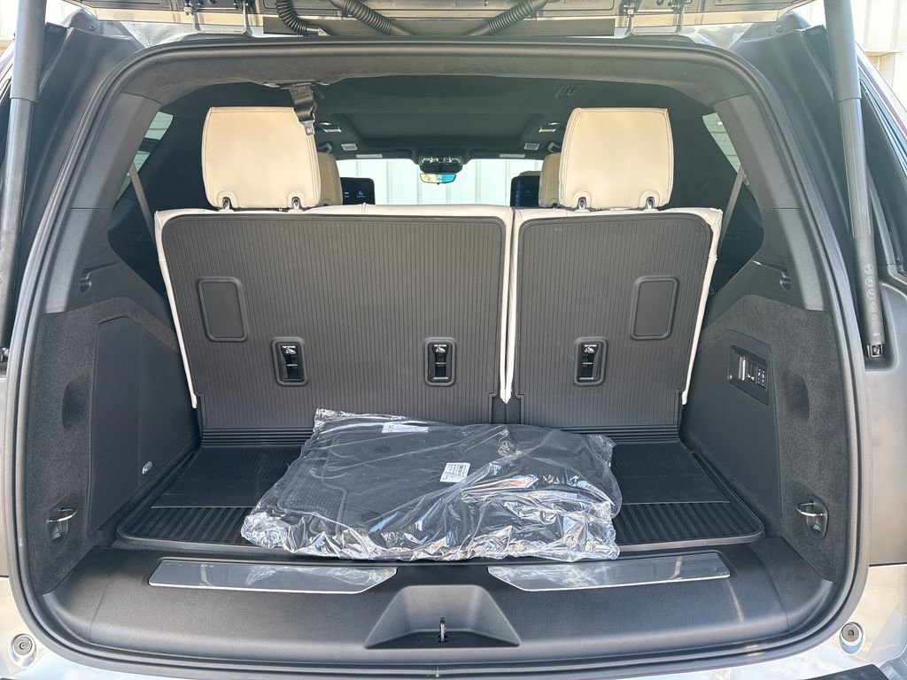 New 2026 Cadillac Escalade V w/ LPO, Floor Liner Package image 54