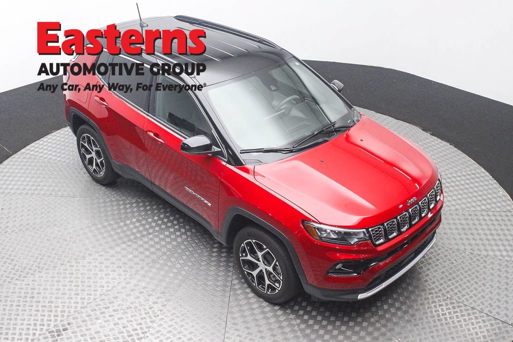 Used 2024 Jeep Compass Limited AWD/4WD image 3