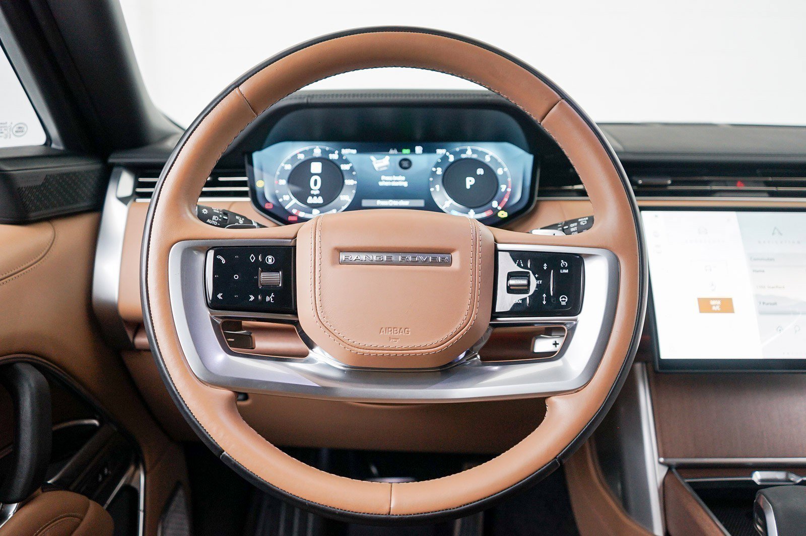 Used 2024 Land Rover Range Rover Long Wheelbase Autobiography AWD/4WD image 15