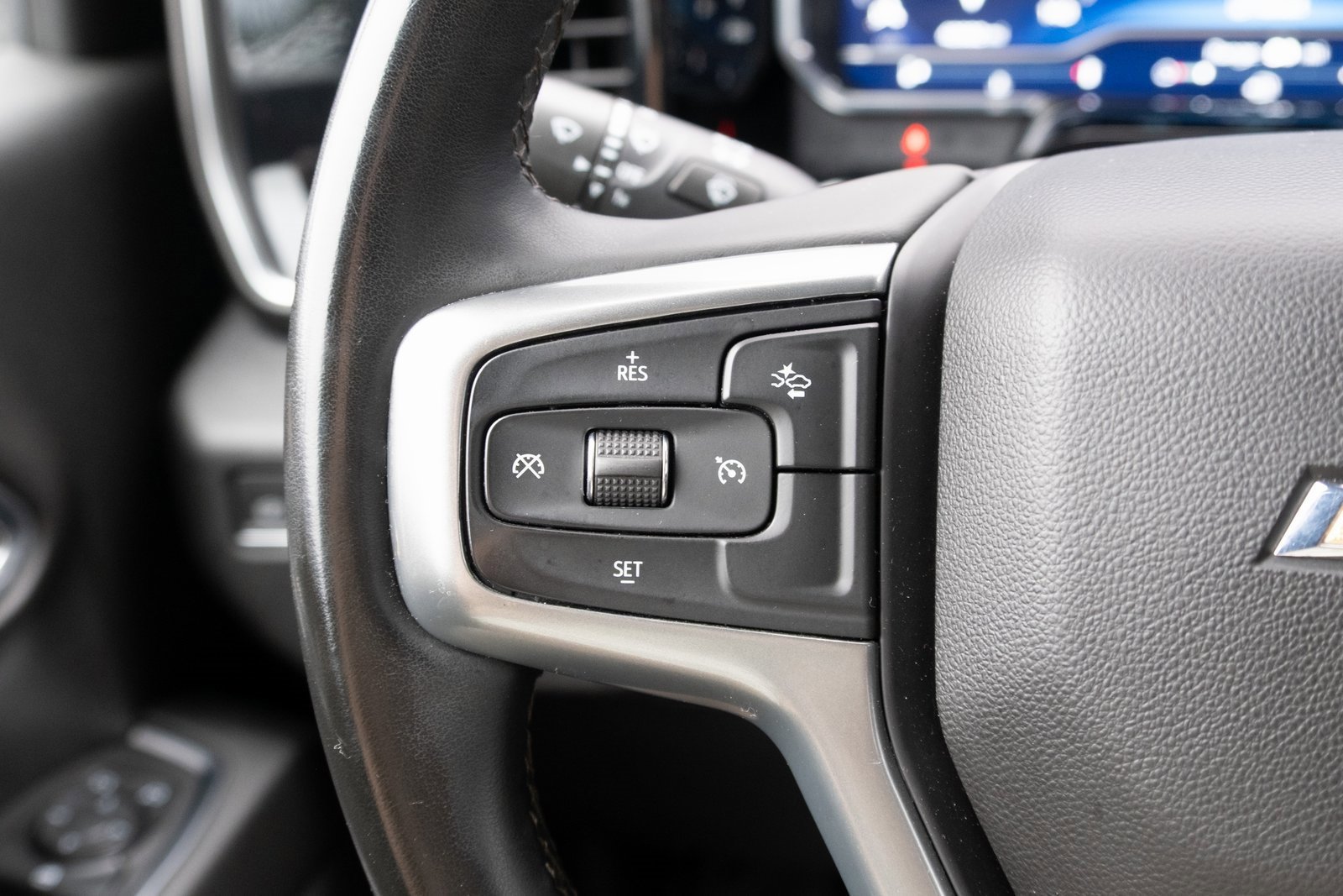 Used 2024 Chevrolet Silverado 3500 LT image 6