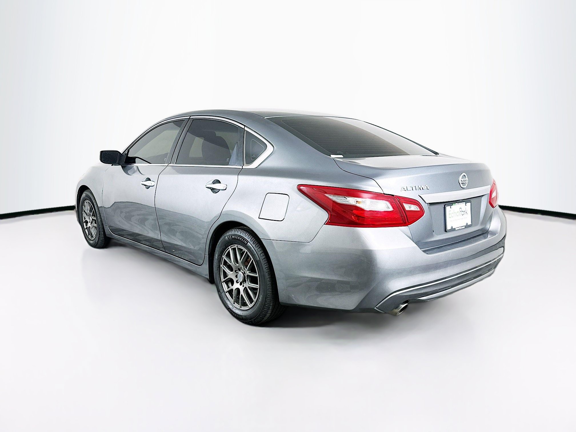 Used 2018 Nissan Altima 2.5 S w/ S Convenience Package FWD image 5