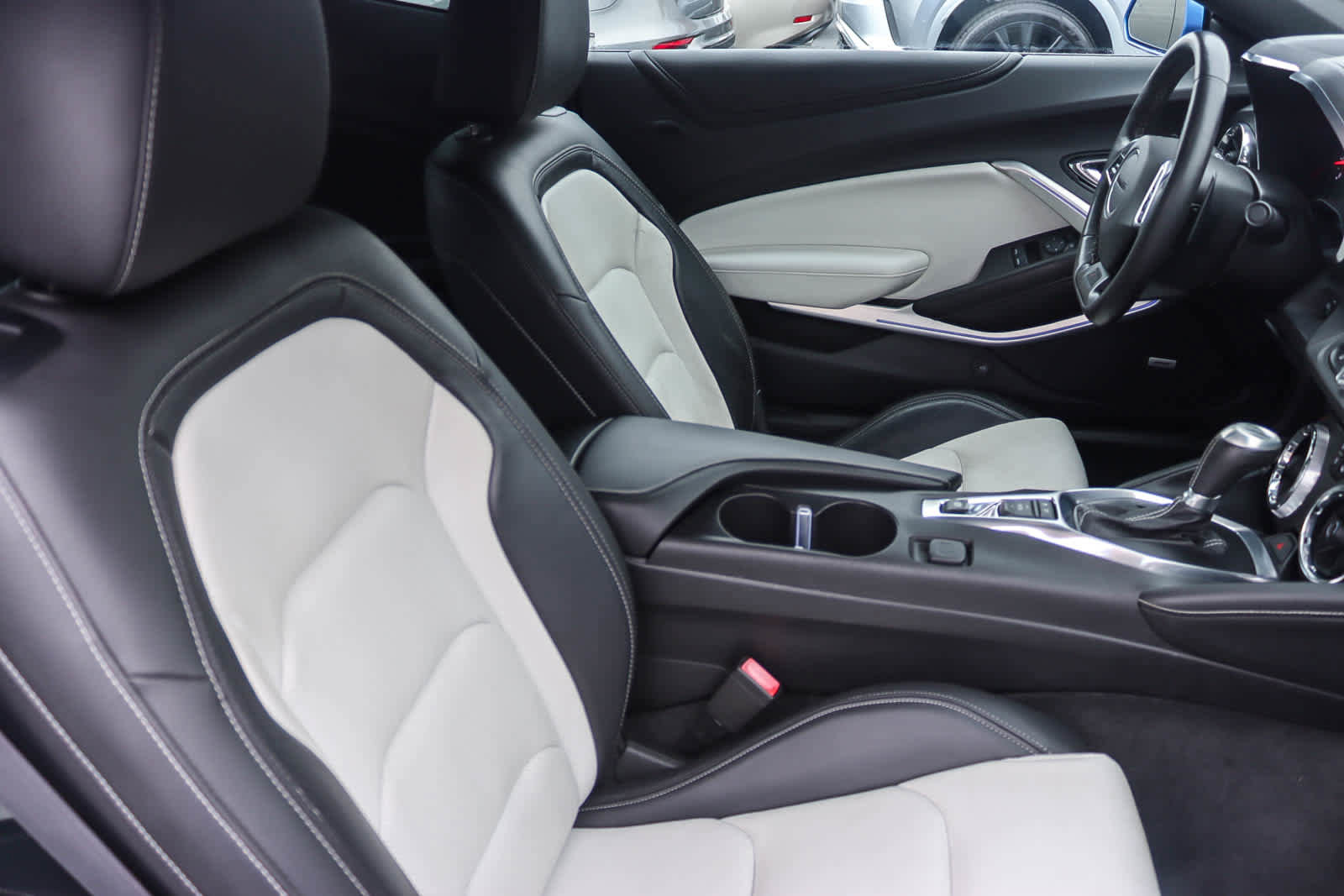 Used 2017 Chevrolet Camaro LT image 15