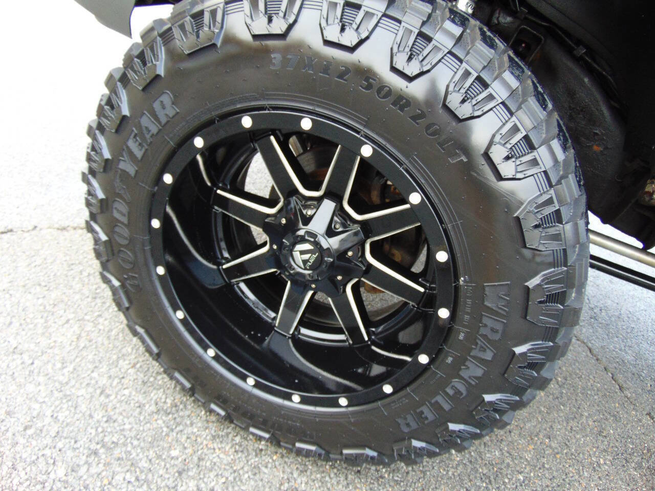 Used 2004 Chevrolet Silverado 2500 LT w/ Heavy-Duty Power Package image 58